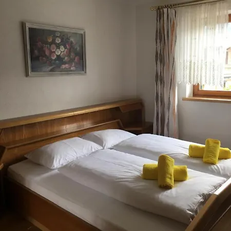 Bergwiesen Apartman *