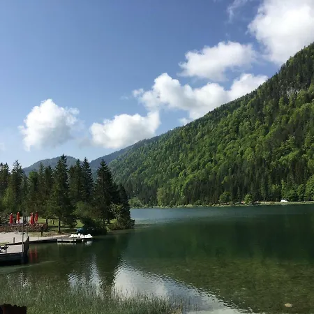 Bergwiesen Apartman *